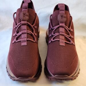 Women's Carvela Lock  Bubble Low Burgundy Color Size 9.5
